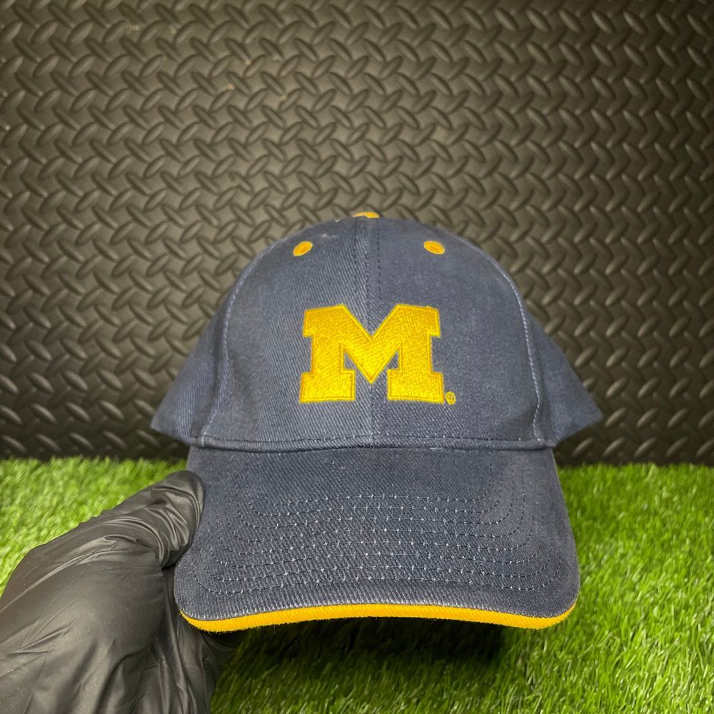 Vintage 90's Michigan‎ Wolverine Navy Blue Signature Dad Hat Men's Fits All